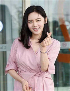 《美丽教师在线 意大利1975-斗破苍穹三年之约动漫全集免费观看》