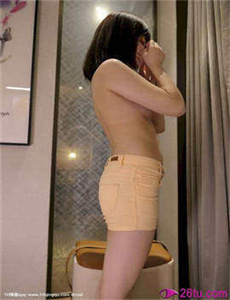 《乌克兰18性hd-清纯女友健身房被调教》