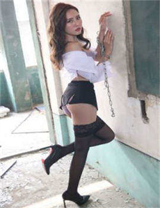 《浴室人妻的情欲HD三级国产-欲女传奇》