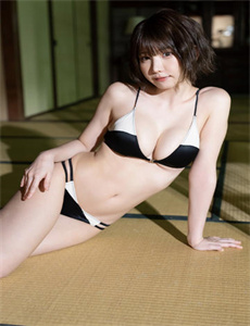 《女人越说疼男生越往里寨视频-avav12电影》