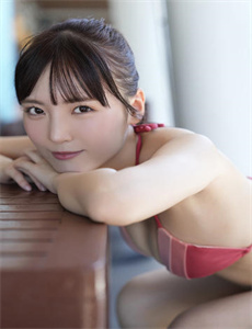 《的意思女人的胸-女朋友的丰满妈咪》