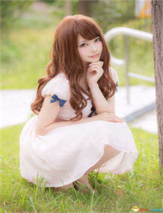 《趴在玻璃窗做给别人看-一女多男的共妻肉辣文》