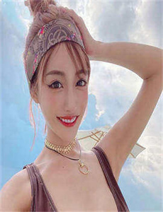 《《光点》肖战免费版-女流直播间》